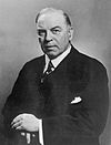 https://upload.wikimedia.org/wikipedia/commons/thumb/b/b1/William_Lyon_Mackenzie_King_1942.jpg/100px-William_Lyon_Mackenzie_King_1942.jpg